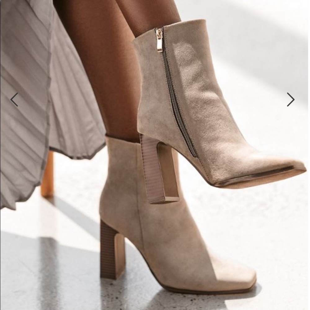 JustFab Amber Block Heeled Bootie - Grey